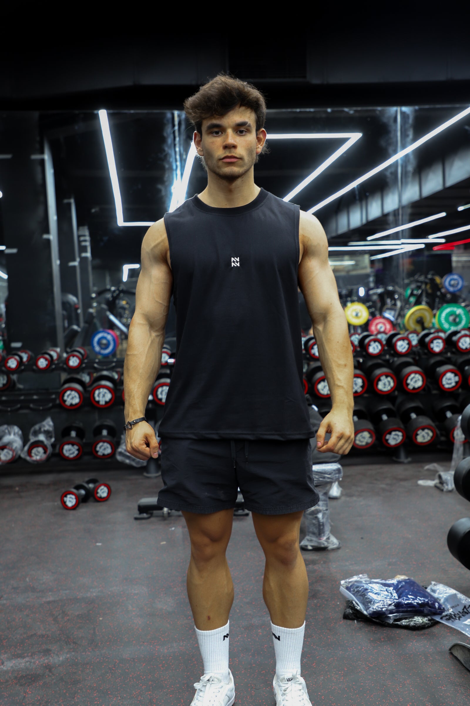 MUSCULOSA REGULAR NEGRA