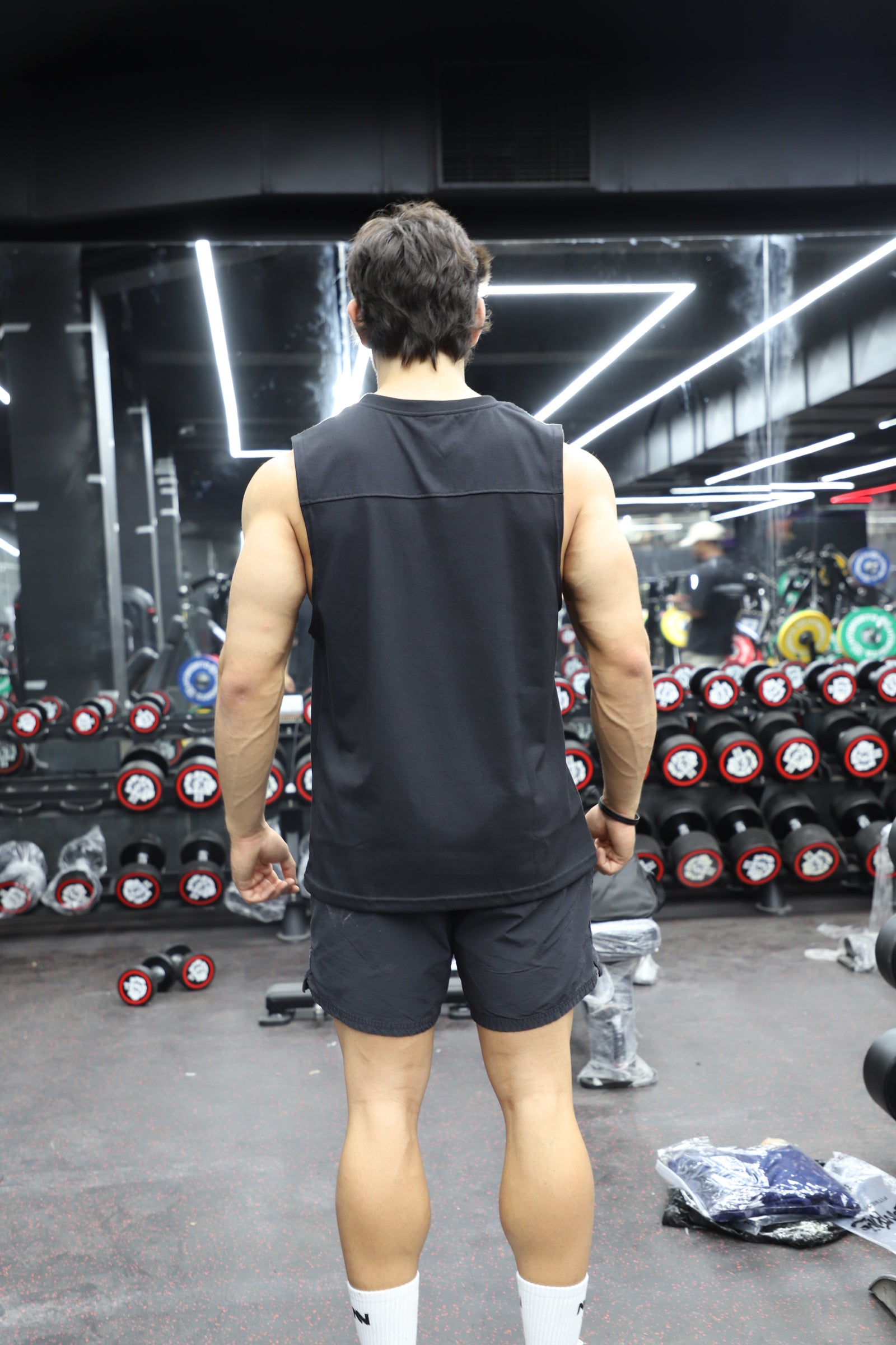 MUSCULOSA REGULAR NEGRA