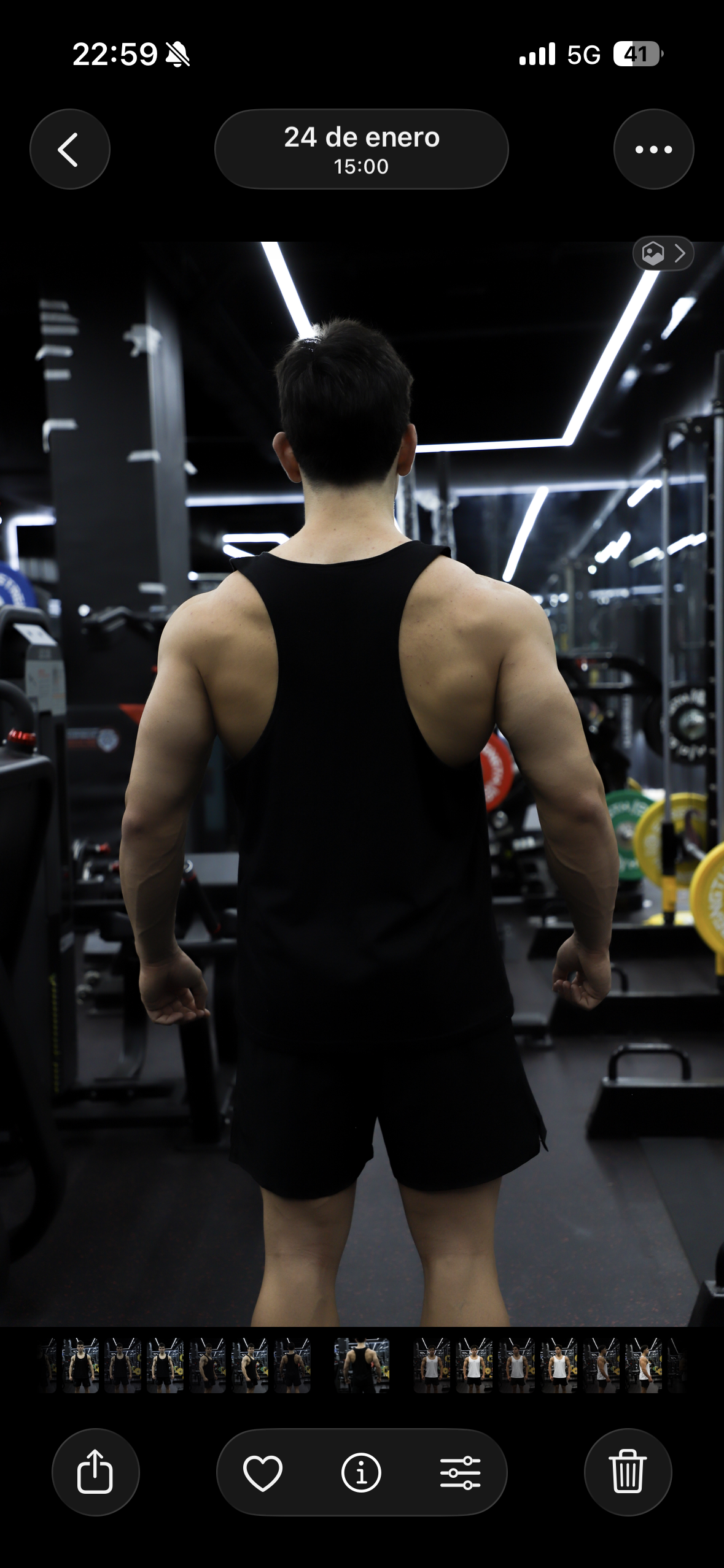 MUSCULOSA STRINGER NEGRA