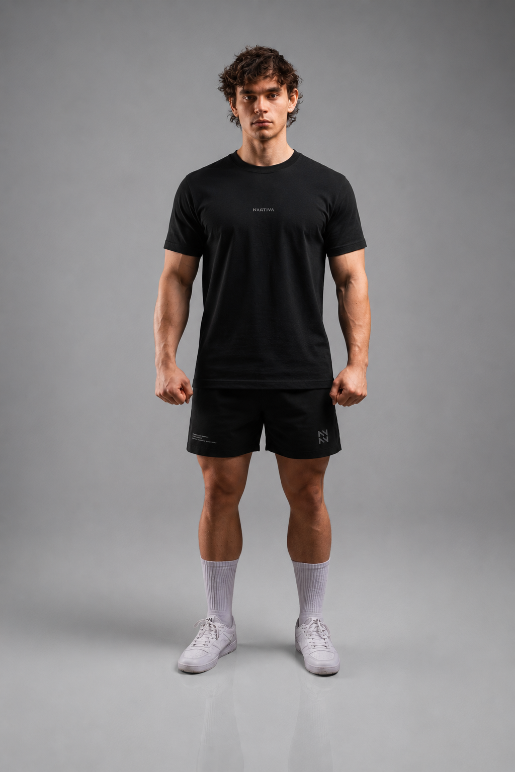 POLERA BASICA REGULAR FIT NEGRA