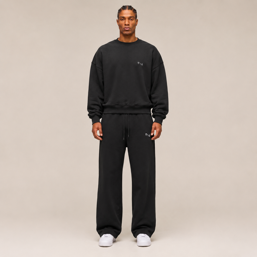 CREWNECK NEGRO BASIC® POLERÓN RELAXED FIT