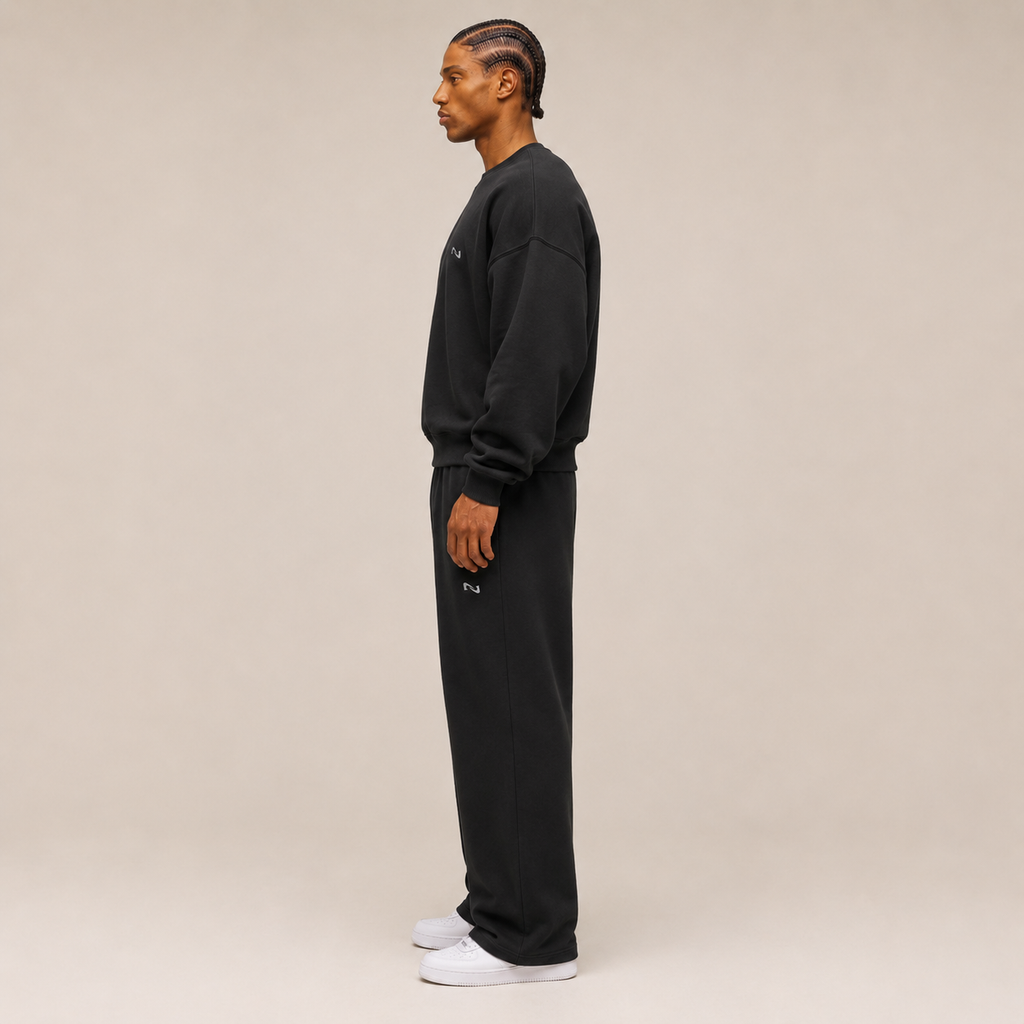 CREWNECK NEGRO BASIC® POLERÓN RELAXED FIT
