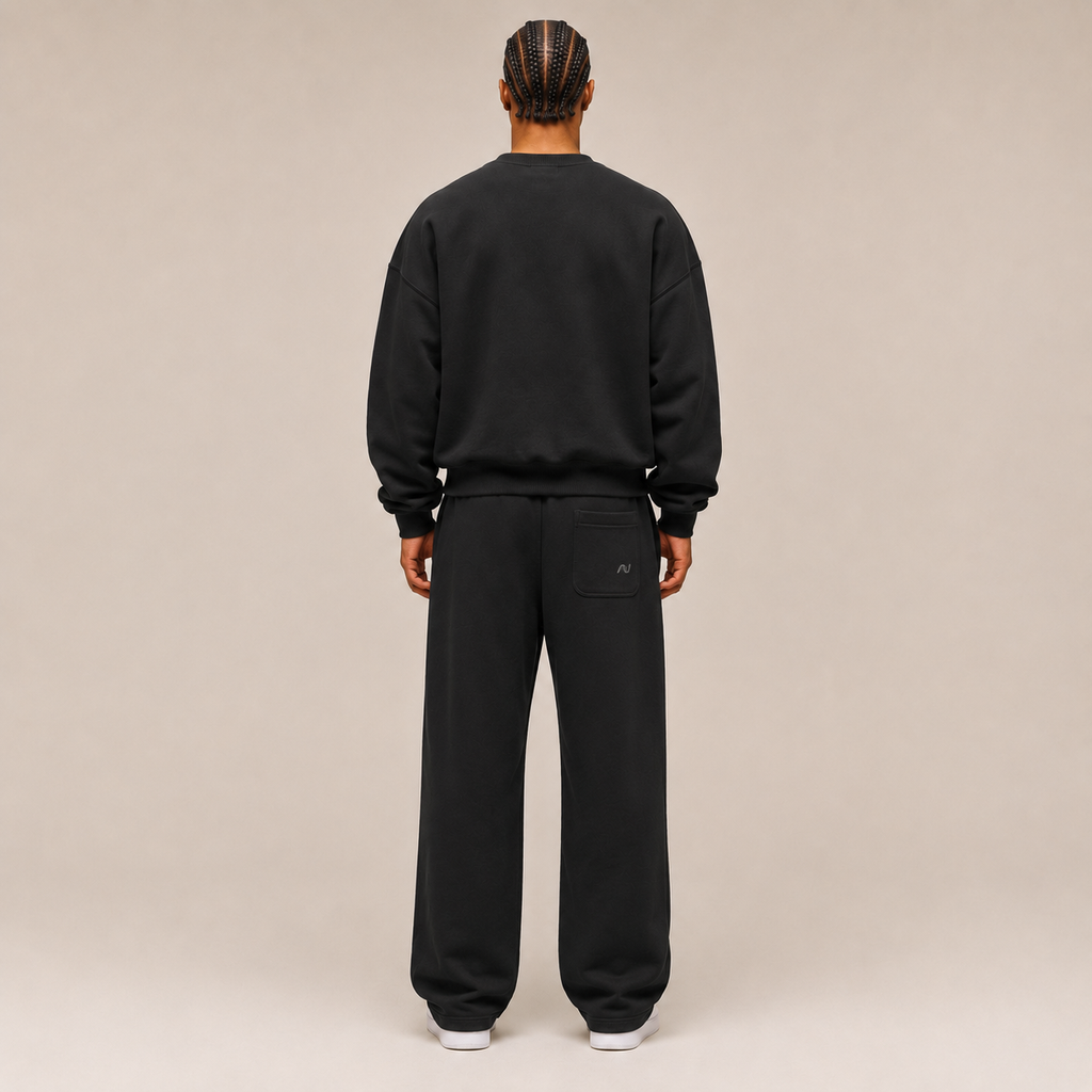 CREWNECK NEGRO BASIC® POLERÓN RELAXED FIT