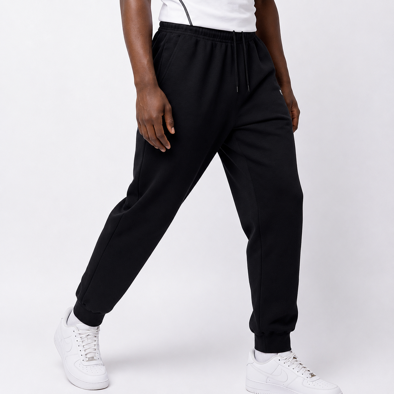 BUZO CON ELASTICO NEGRO JOGGER 100% ALGODON