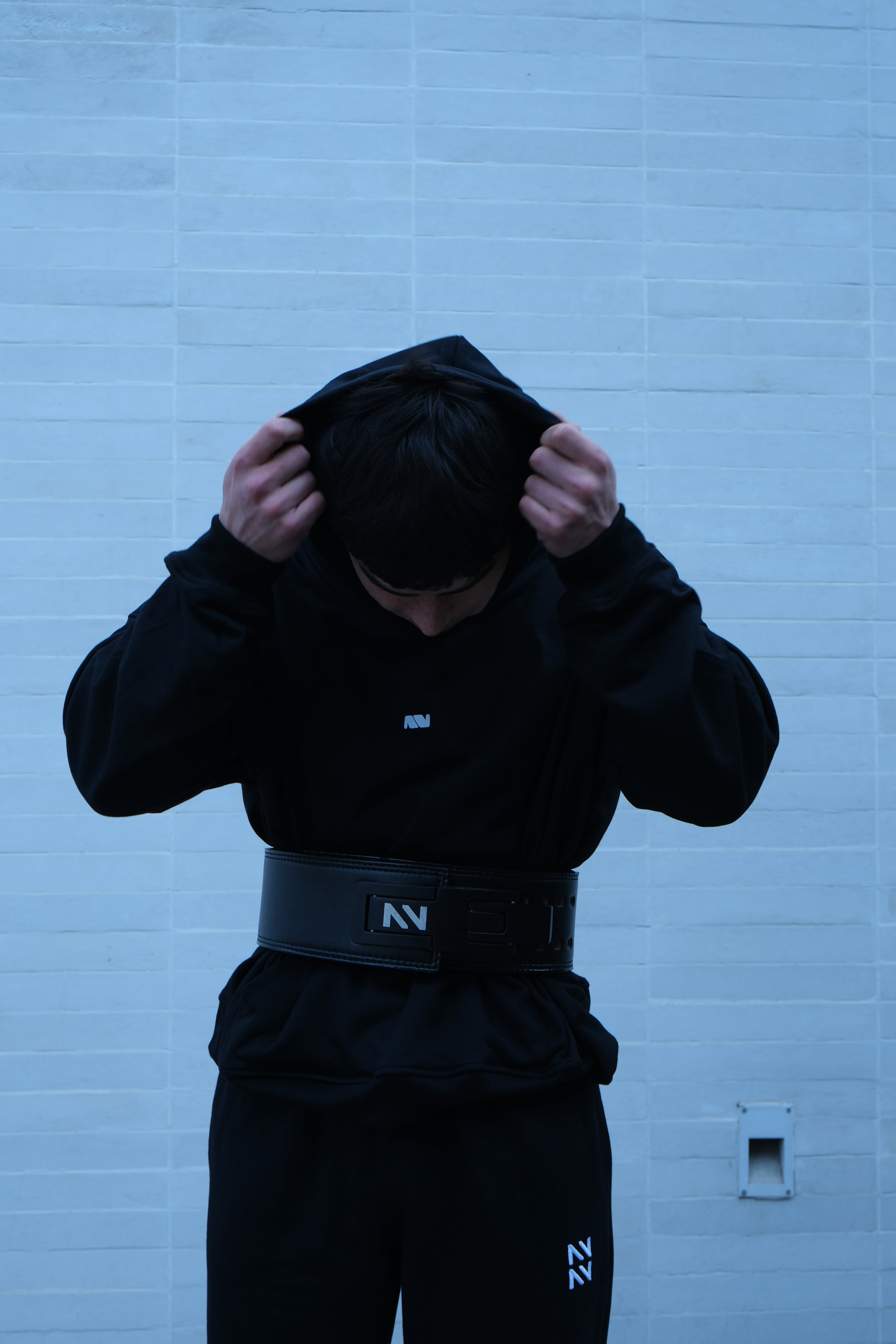 HOODIE MOTION™ BOXY FIT NEGRO