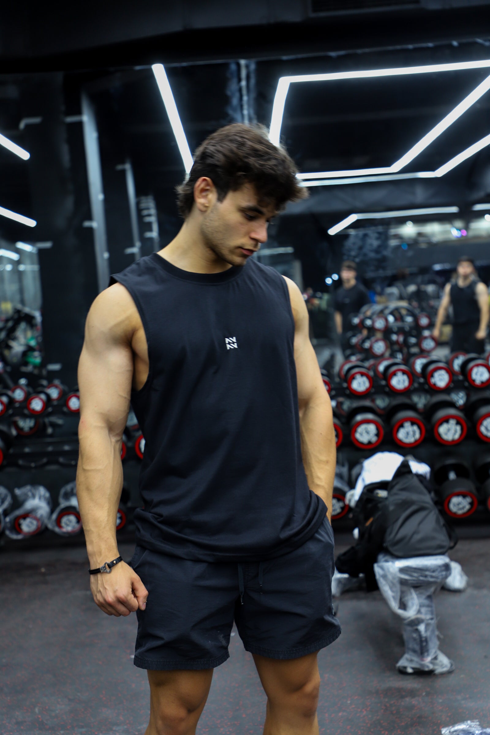 MUSCULOSA REGULAR NEGRA