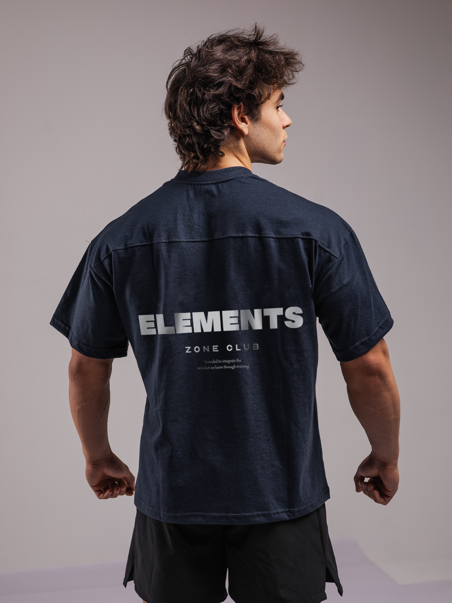 POLERA OVERSIZE ELEMENTS™ MARINO