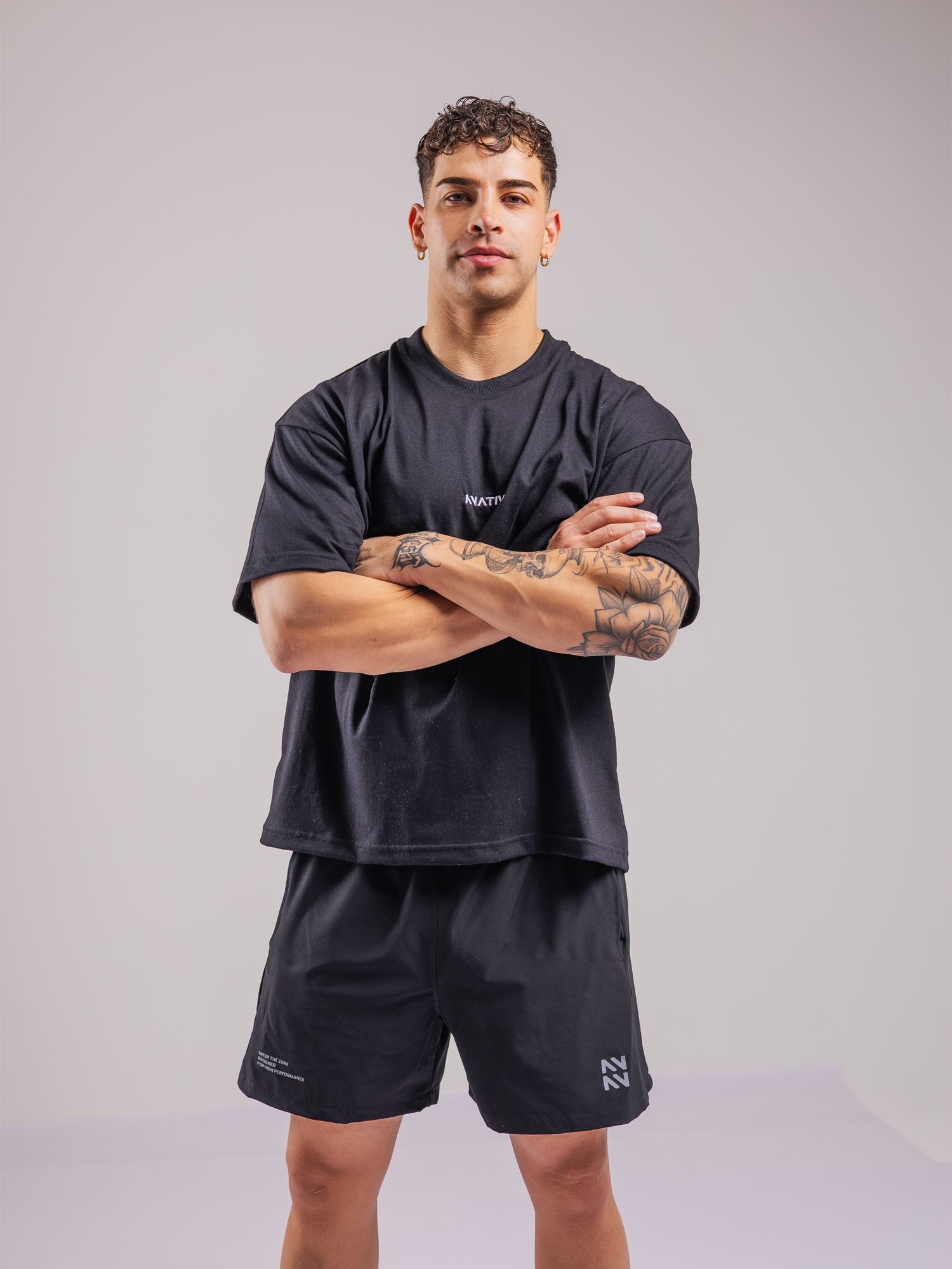 POLERA OVERSIZE ELEMENTS™ NEGRA