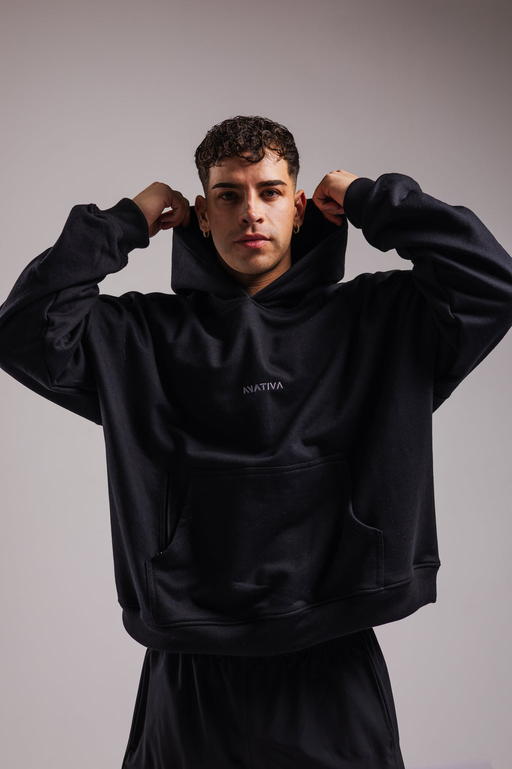 HOODIE ELEMENTS™ BOXY FIT NEGRO