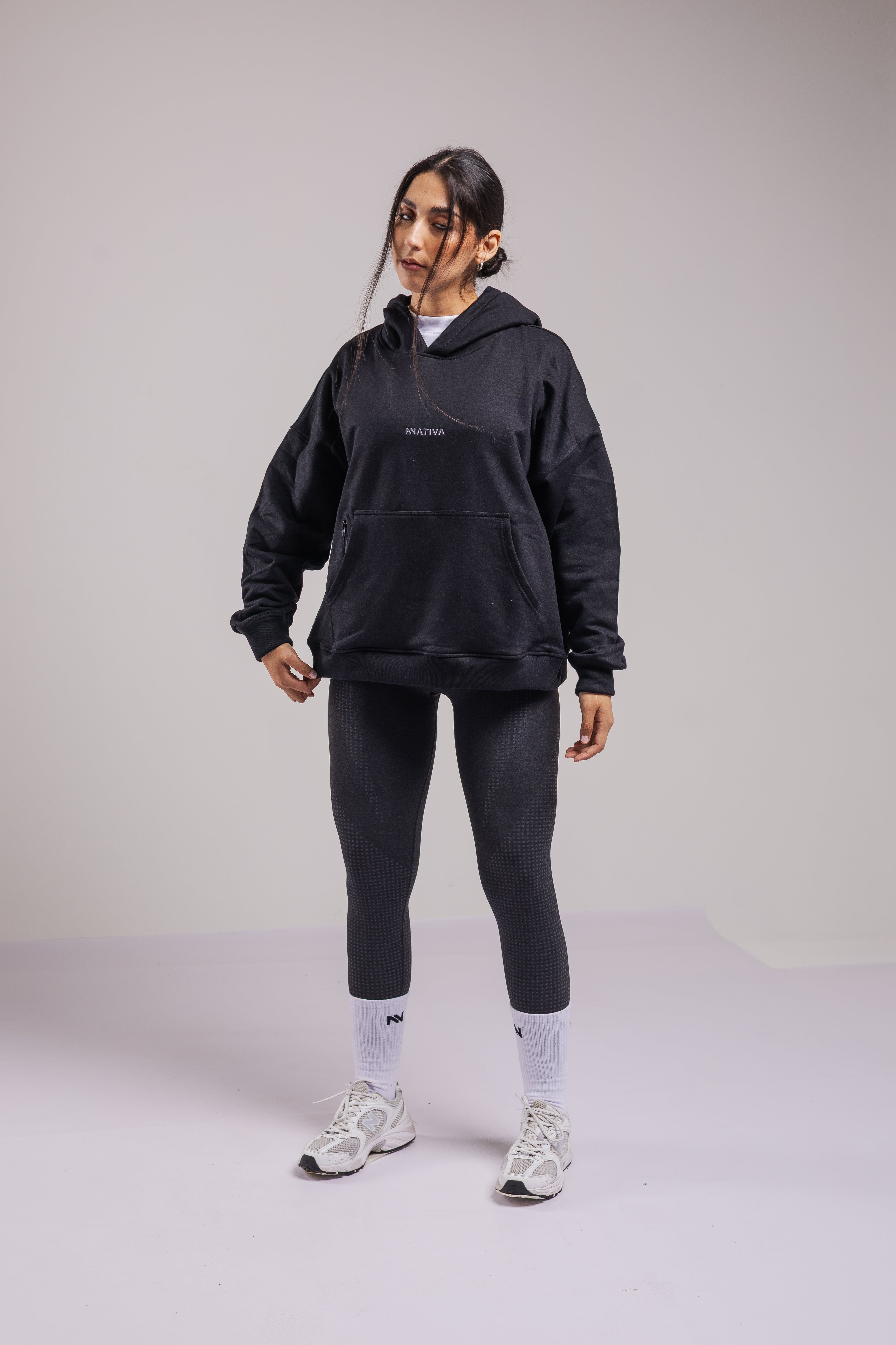 HOODIE ATHLETIC™ BOXY FIT NEGRO