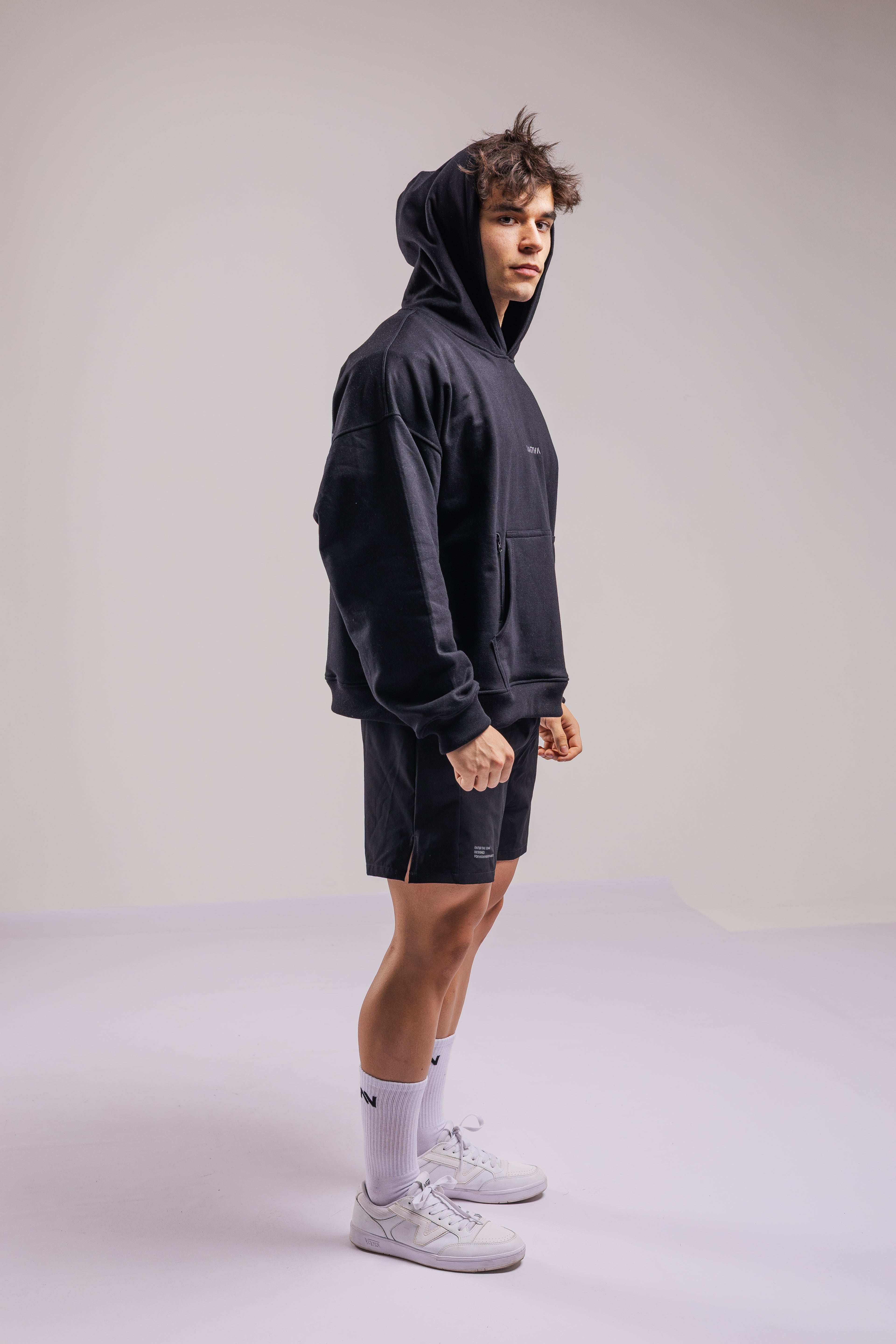 HOODIE ZONE™ BOXY FIT NEGRO