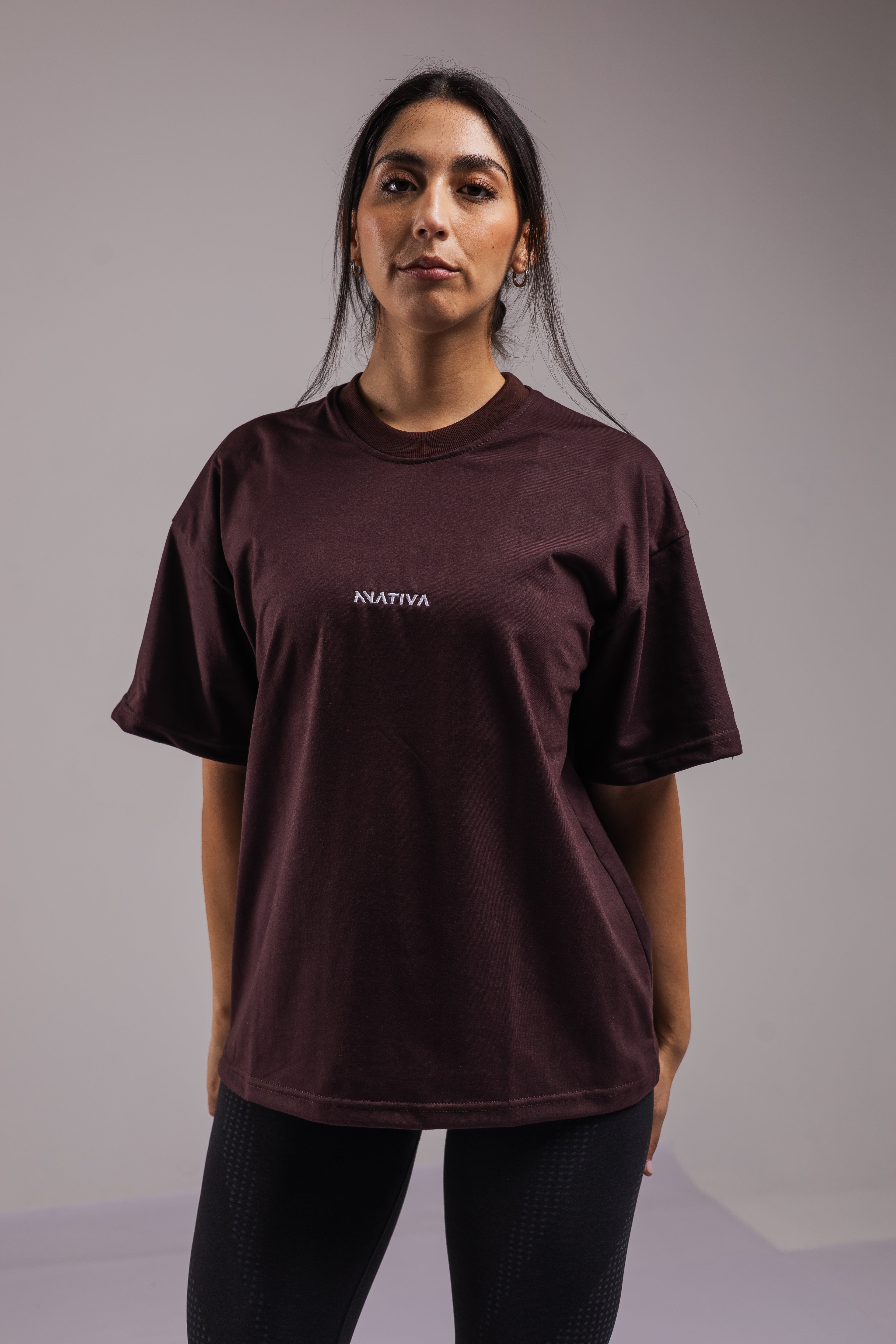 POLERA BASICS™ OVERSIZE CAFE