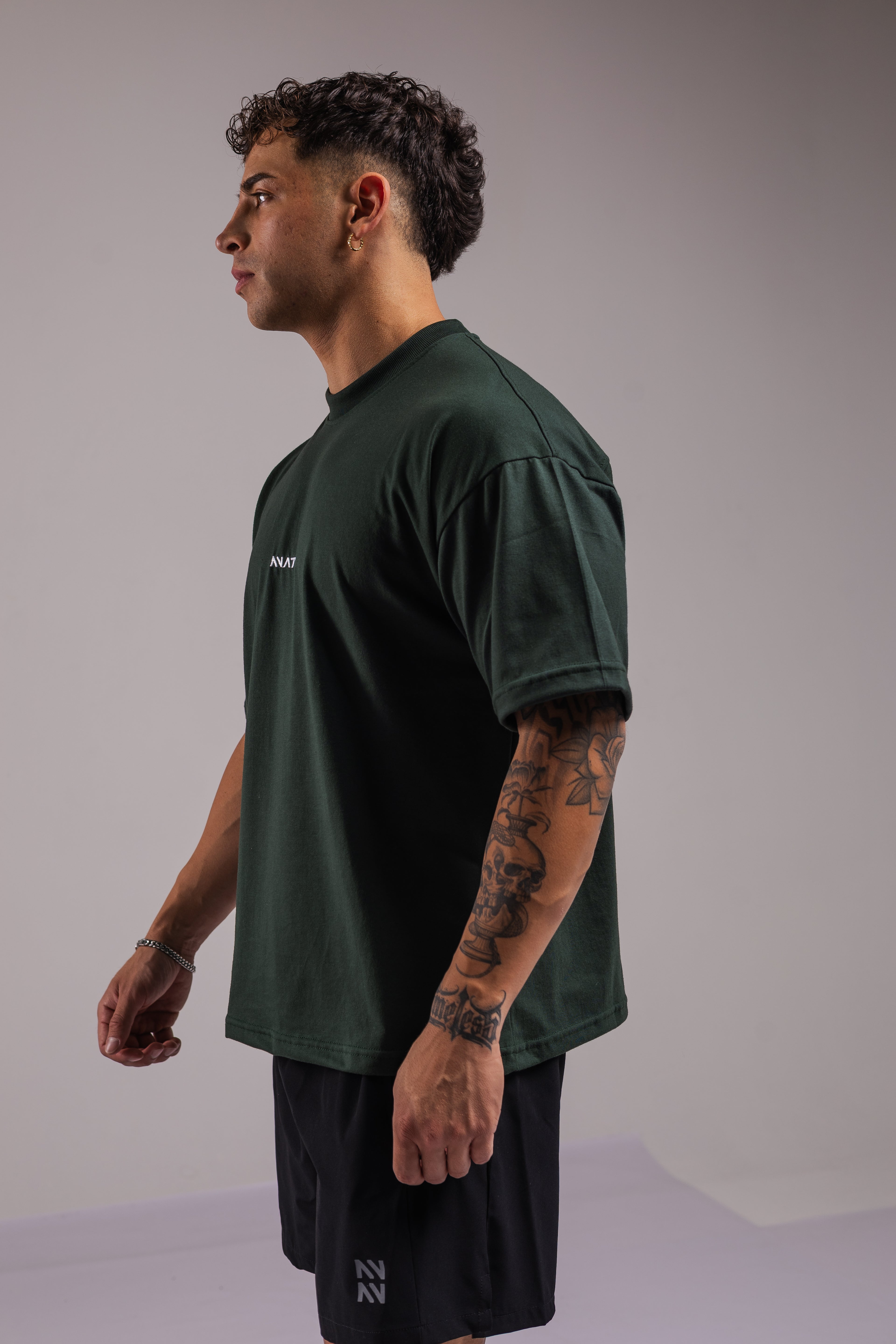 POLERA BASICS™ OVERSIZE VERDE