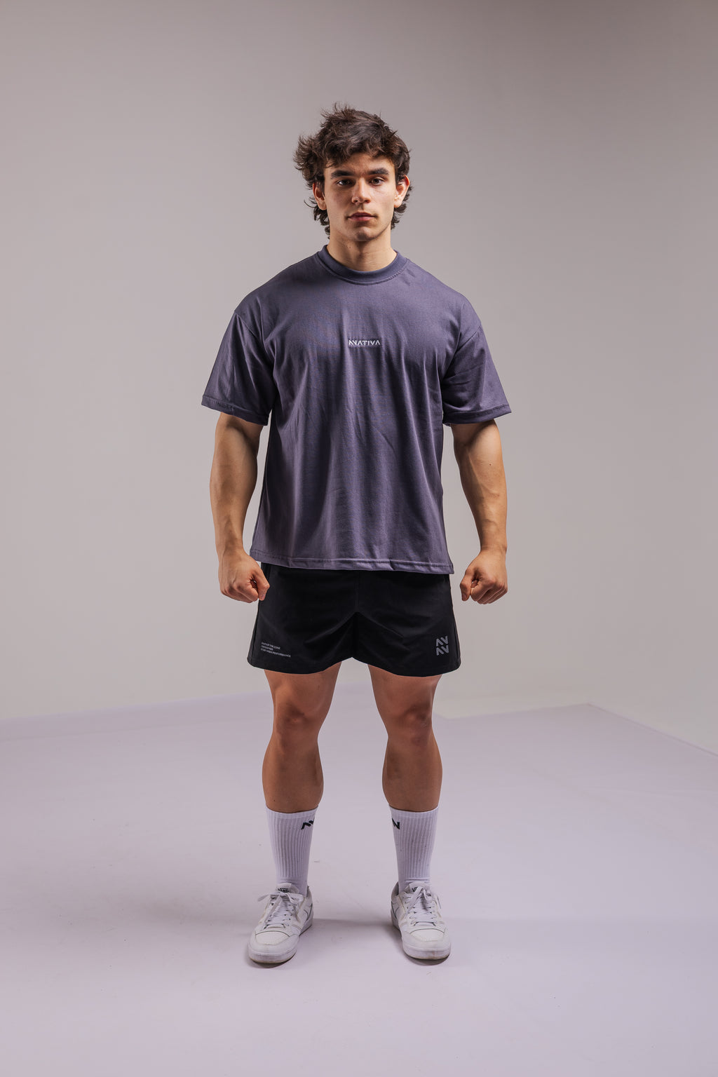 POLERA ELEMENTS™ OVERSIZE PLOMA