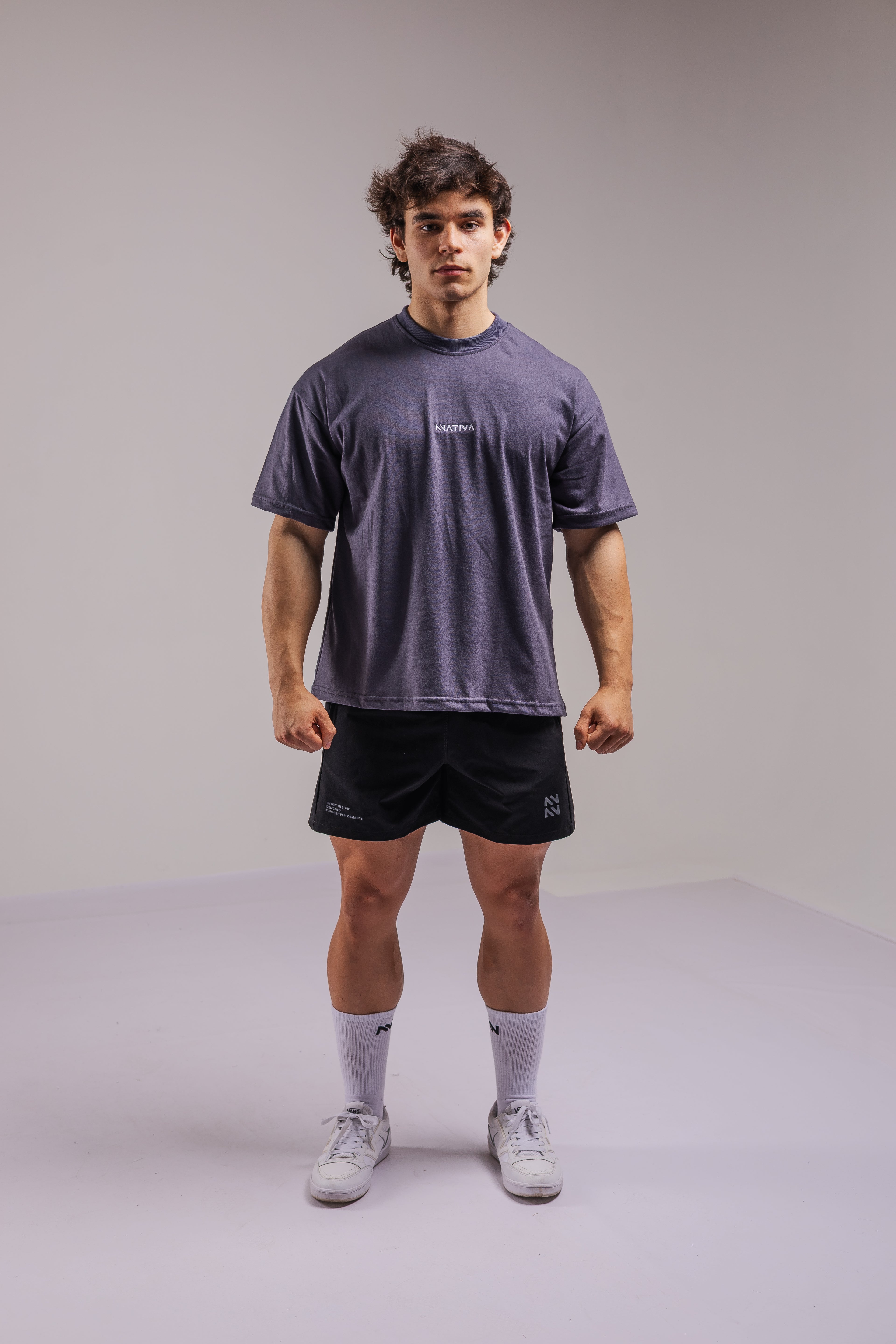 POLERA ELEMENTS™ OVERSIZE PLOMA