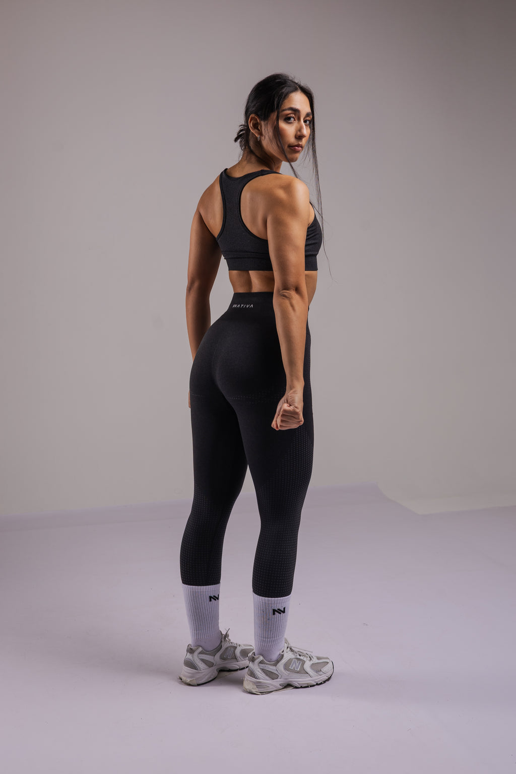 BRA DEPORTIVO NEGRO MUJER NATIVA