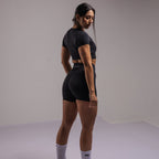 POLERA DEPORTIVA NEGRA MUJER NATIVA