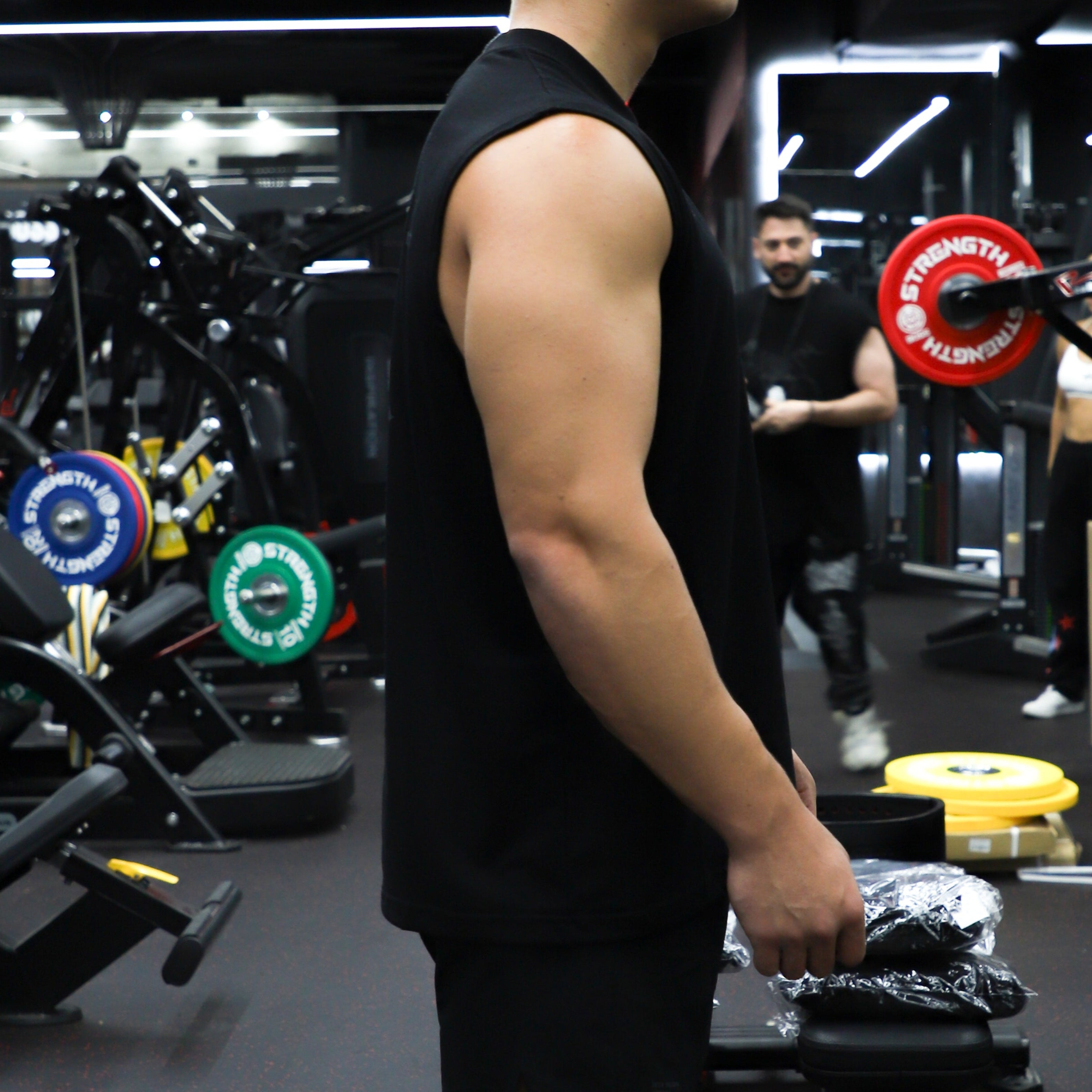 MUSCULOSA TANK NEGRA