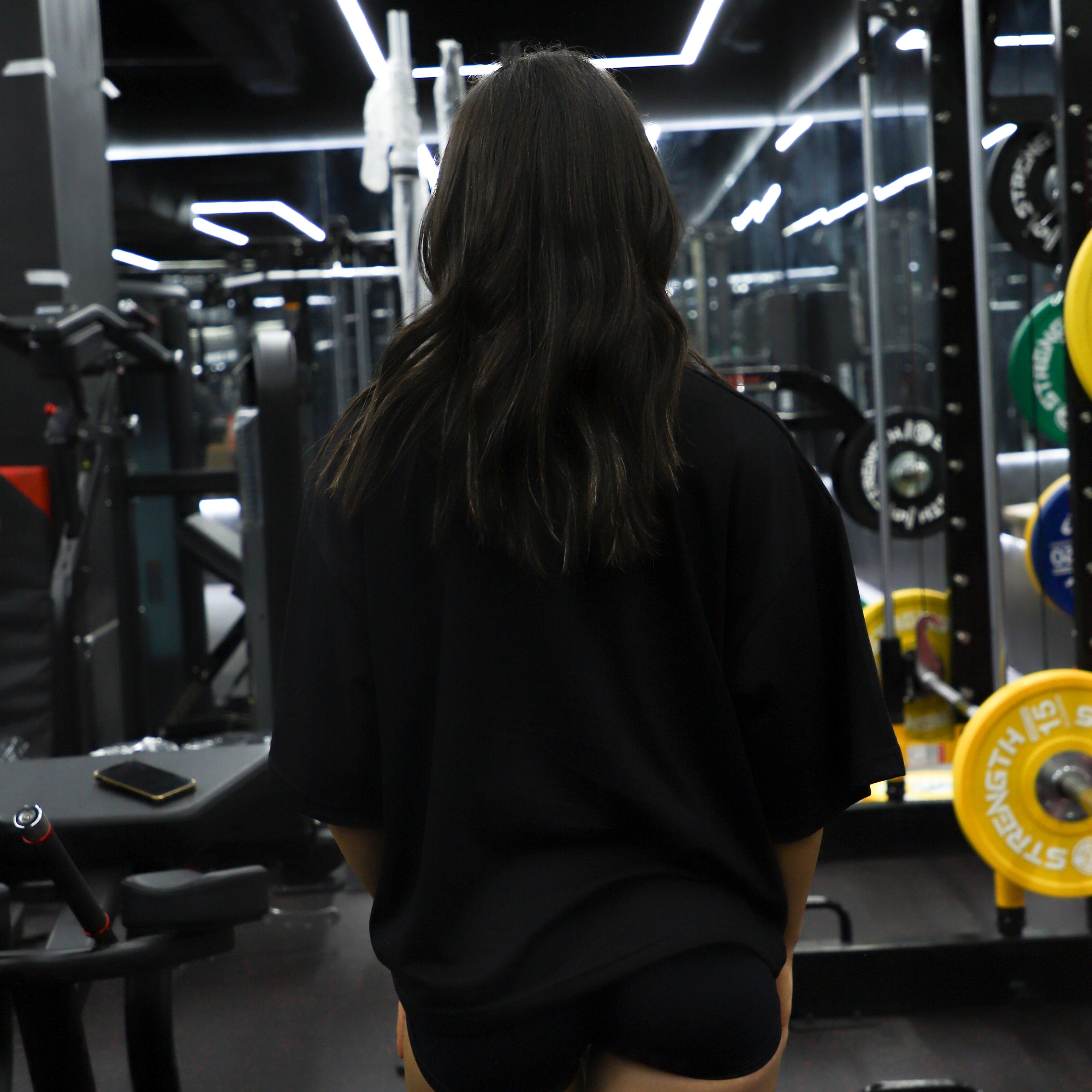 POLERA BOXYFIT NEGRA