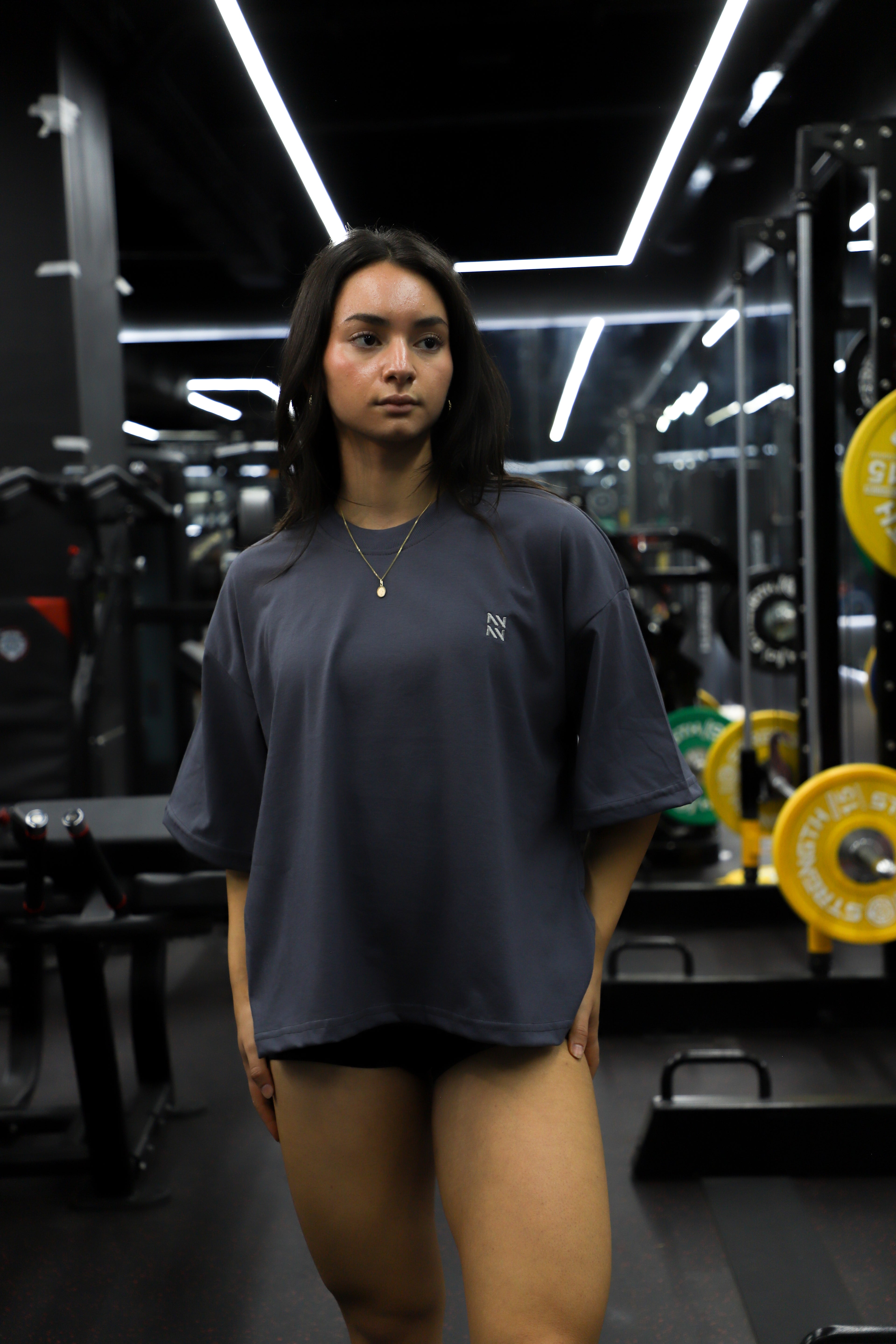 POLERA BOXYFIT PLOMO