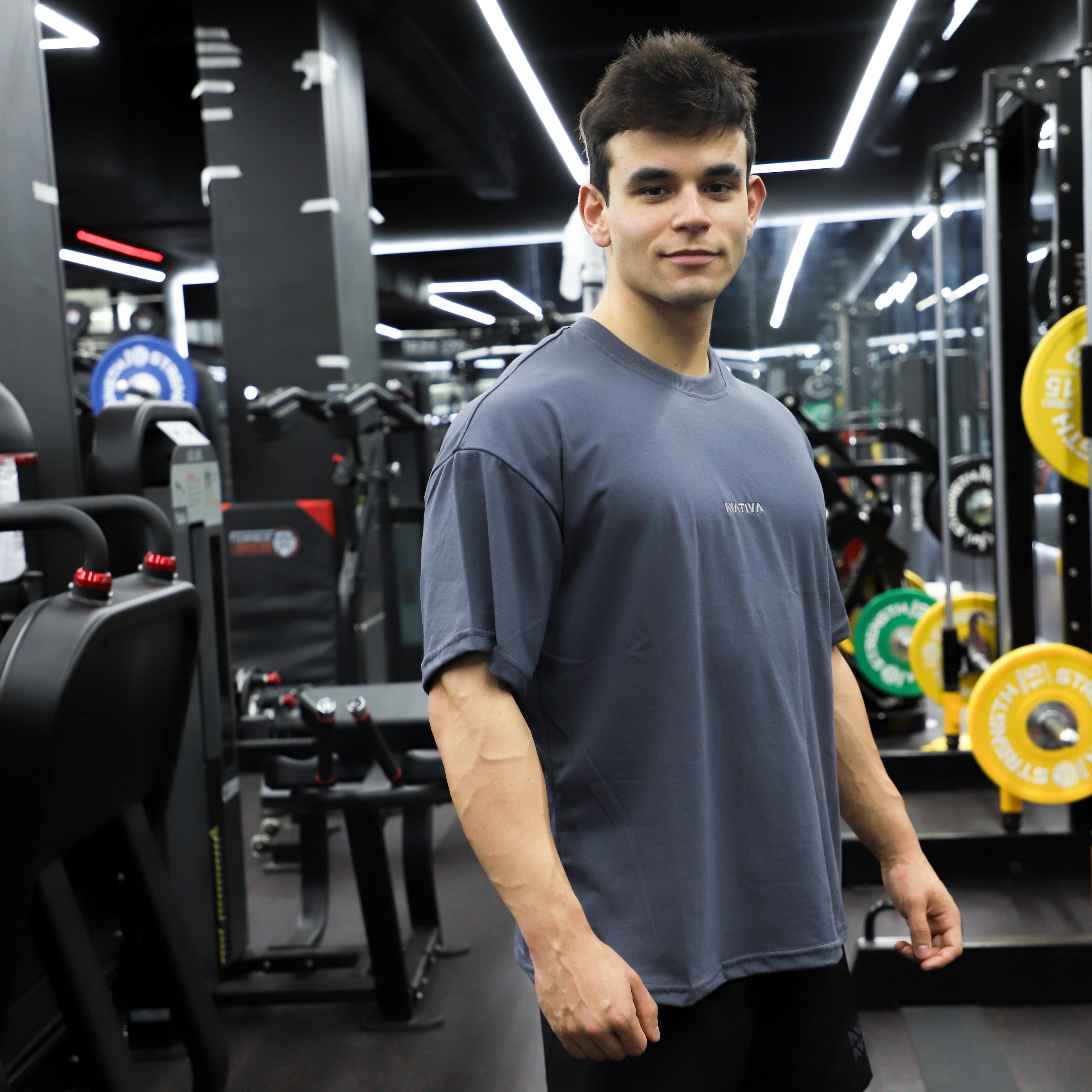 POLERA OVERSIZE ELEMENTS™ PLOMO