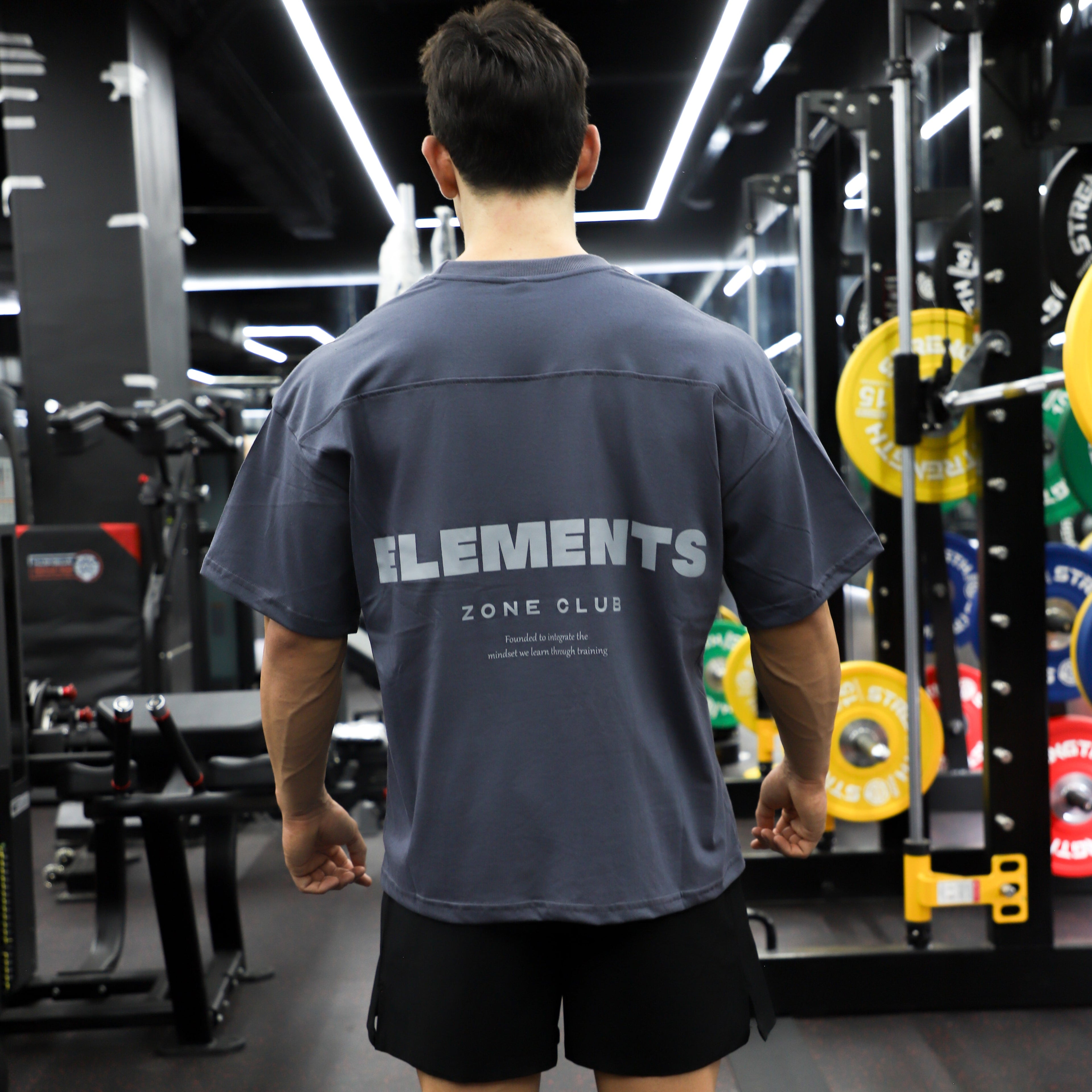 POLERA OVERSIZE ELEMENTS™ PLOMO