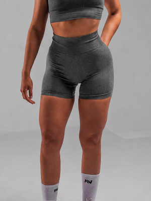 SHORT GRIS OSCURO MUJER NATIVA